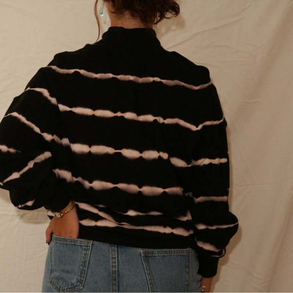 NEW WITH TAGS Wild Fable Striped Sweatshirt - Picture 2 of 4